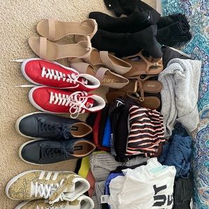 WOMENS/MENS CLOTHES & SHOES